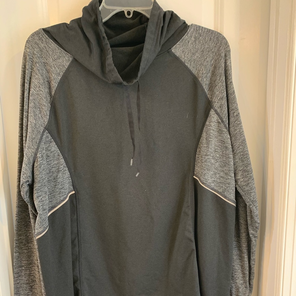 Avia hooded workout top.